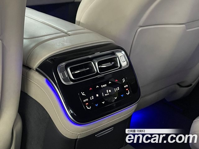 Mercedes-Benz S-Class 2022 — photo 16