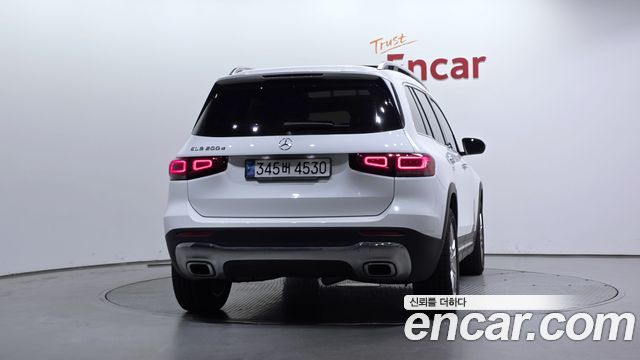 Mercedes-Benz GLB-Class 2022 — photo 4