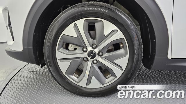 Kia Niro 2023 — photo 5