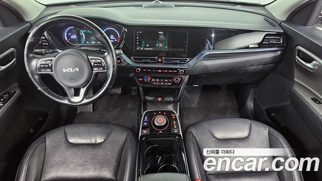 Kia Niro 2023 — photo 10