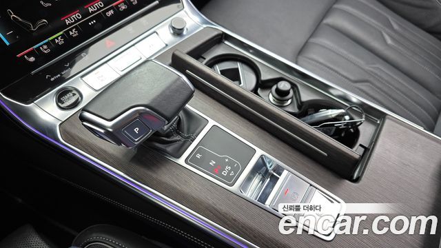 Audi A7 2022 — photo 12