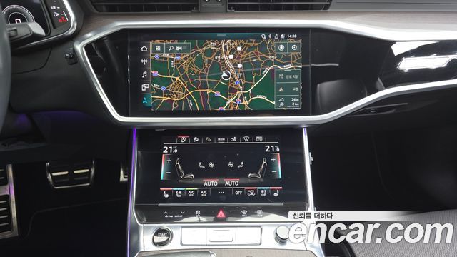 Audi A7 2022 — photo 18