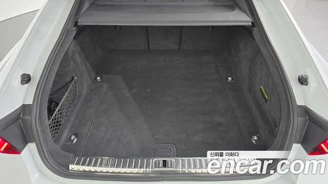Audi A7 2022 — photo 22