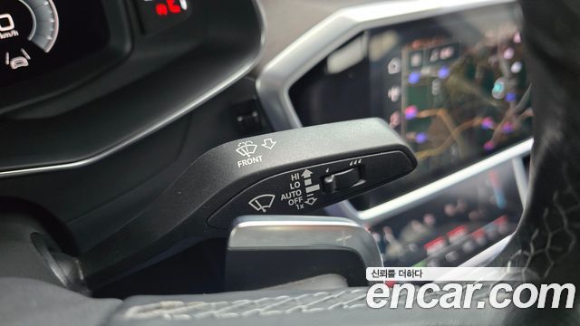 Audi A7 2022 — photo 25