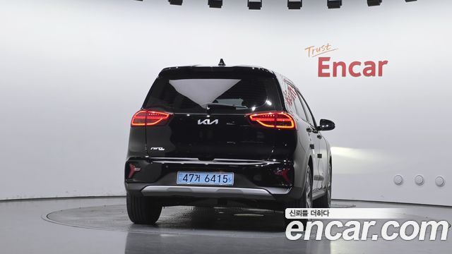 Kia Niro 2023 — photo 4