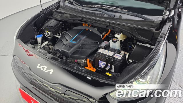 Kia Niro 2023 — photo 6