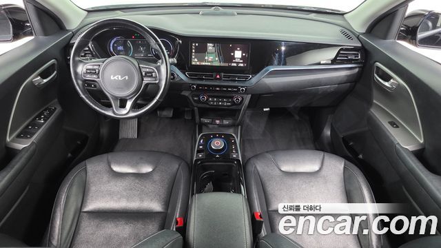 Kia Niro 2023 — photo 10