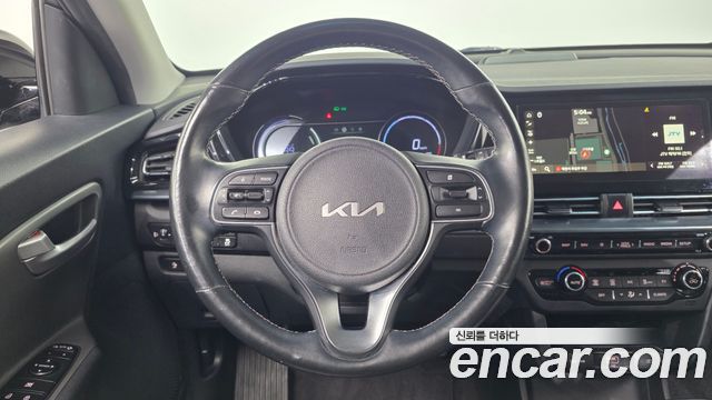 Kia Niro 2023 — photo 19