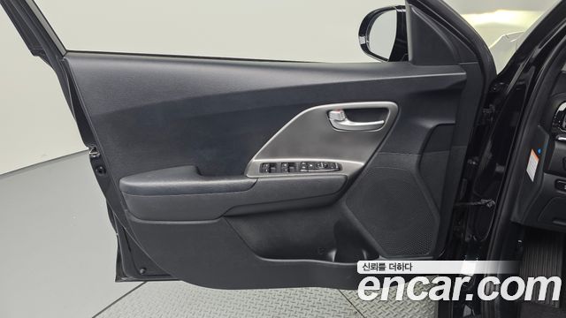 Kia Niro 2023 — photo 14