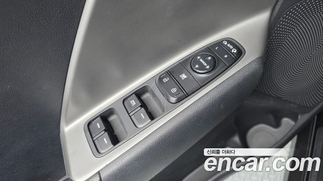Kia Niro 2023 — photo 27