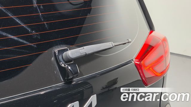 Kia Niro 2023 — photo 29