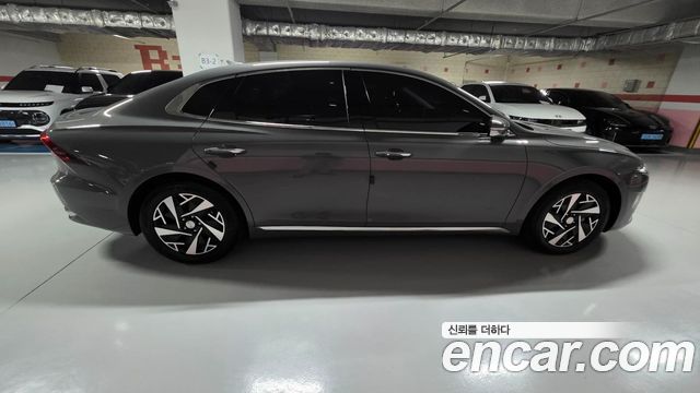 Hyundai Grandeur 2023 — photo 4