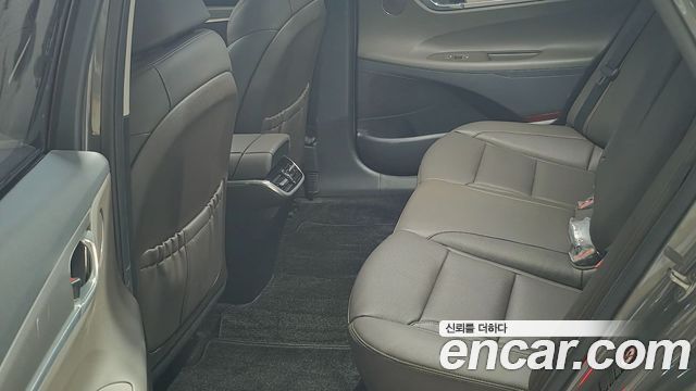 Hyundai Grandeur 2023 — photo 17