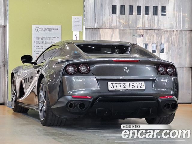 Ferrari 812 2022 — photo 5