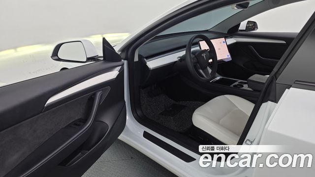 Tesla Model 3 2022 — photo 10