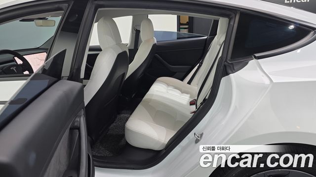 Tesla Model 3 2022 — photo 11