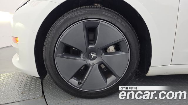 Tesla Model 3 2022 — photo 5
