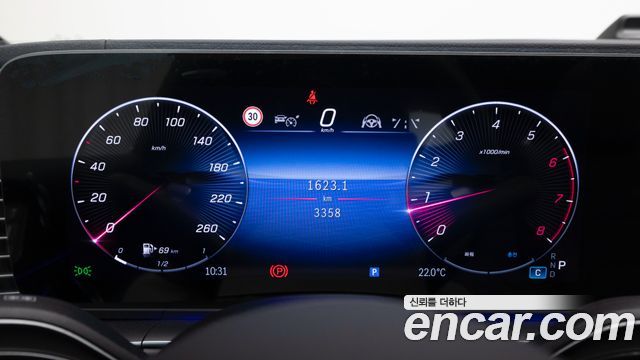 Mercedes-Benz GLE-Class 2025 — photo 8