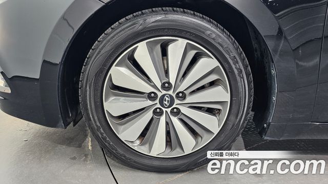 Hyundai Grandeur 2015 — photo 5
