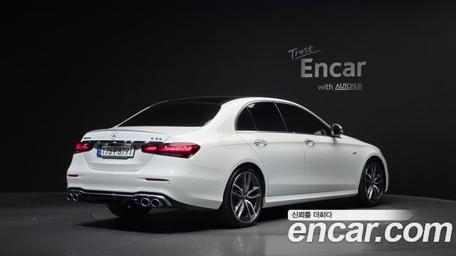 Mercedes-Benz E-Class 2021 — photo 2