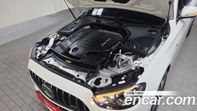 Mercedes-Benz E-Class 2021 — photo 6