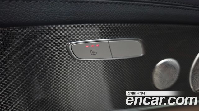 Mercedes-Benz E-Class 2021 — photo 18