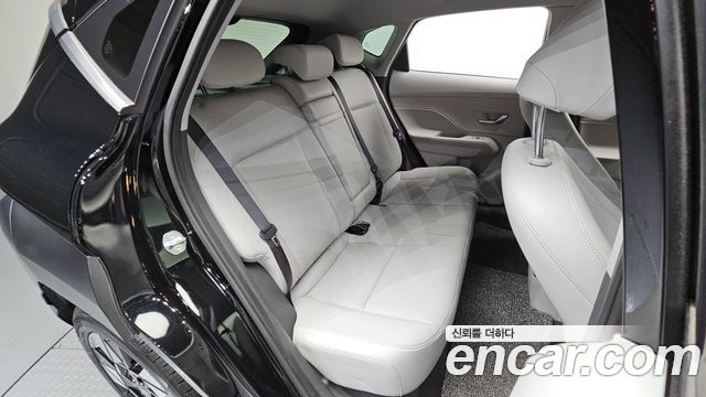 Hyundai Kona 2023 — photo 17