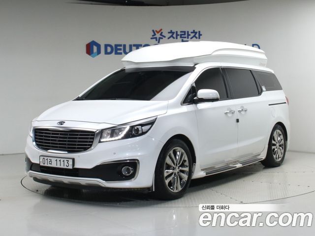 Kia Canival 2018 — photo 1