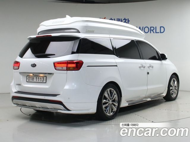 Kia Canival 2018 — photo 3