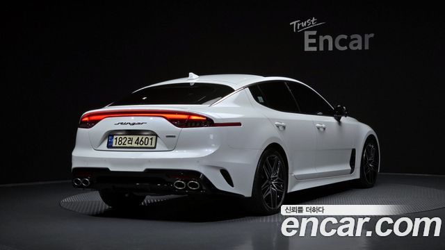 Kia Stinger 2021 — photo 2