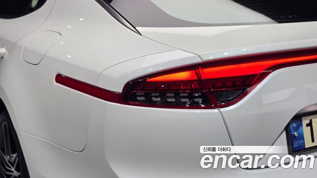 Kia Stinger 2021 — photo 9