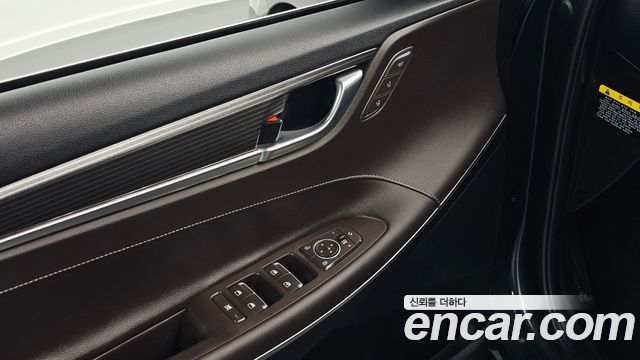 Hyundai Grandeur 2018 — photo 25