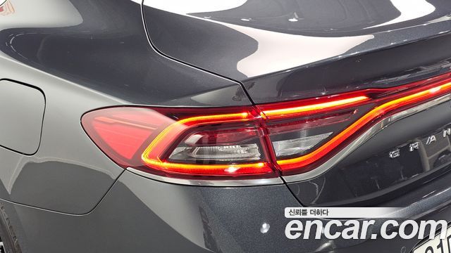 Hyundai Grandeur 2018 — photo 9