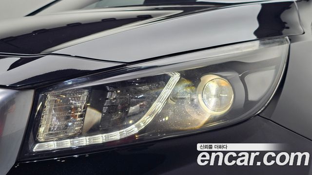 Kia Canival 2015 — photo 8