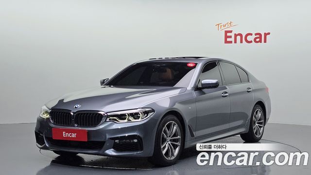BMW 5-Series 2017 — photo 1