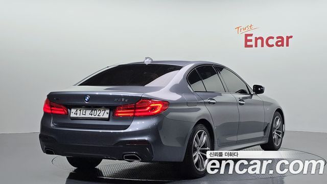 BMW 5-Series 2017 — photo 2