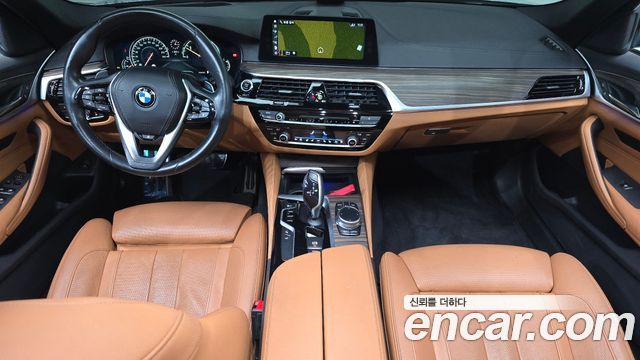 BMW 5-Series 2017 — photo 7