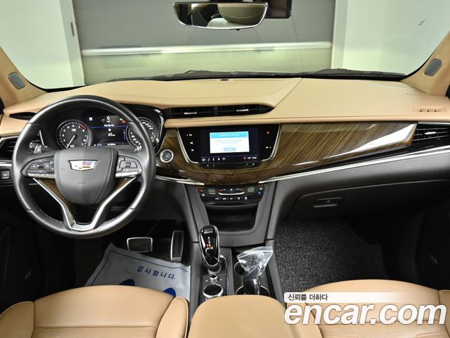 Cadillac XT6 2023 — photo 7