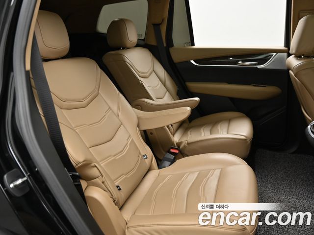 Cadillac XT6 2023 — photo 12