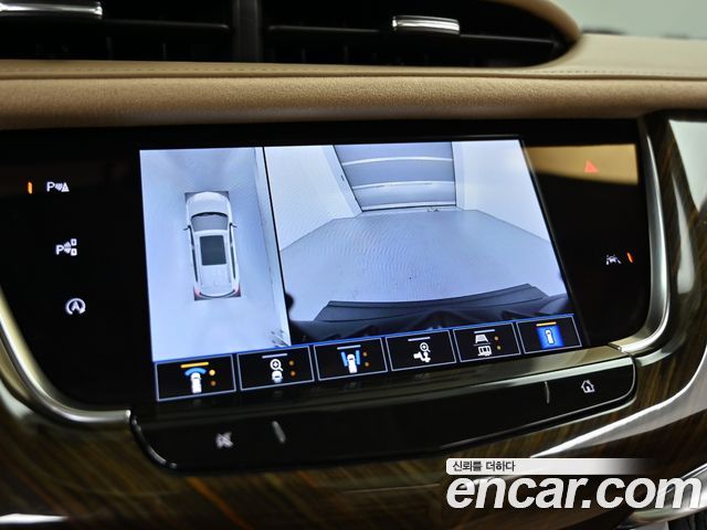 Cadillac XT6 2023 — photo 15