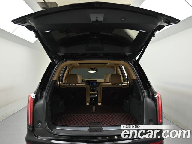 Cadillac XT6 2023 — photo 19