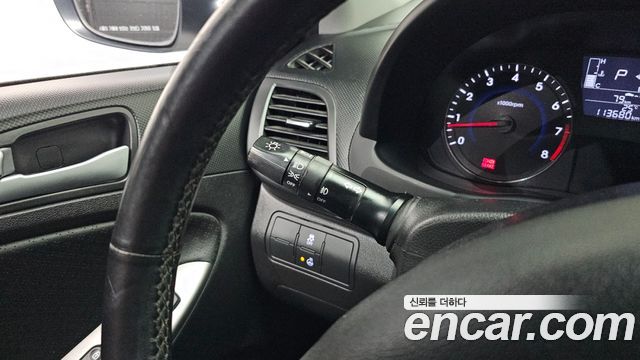 Hyundai Accent 2017 — photo 17