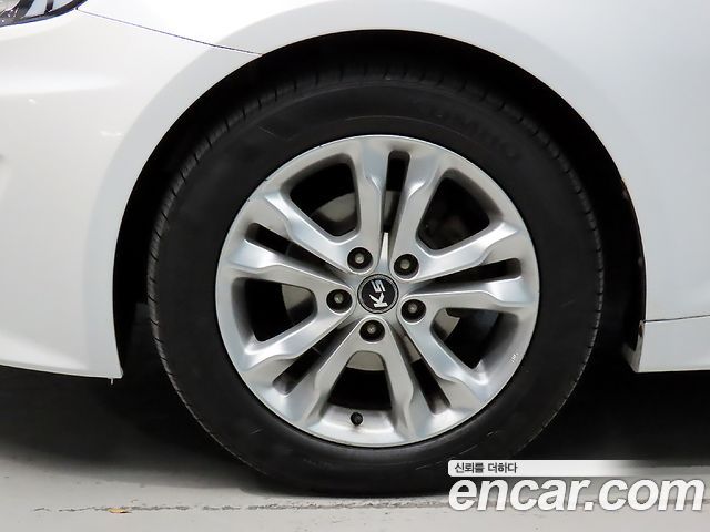 Kia K5 2011 — photo 5