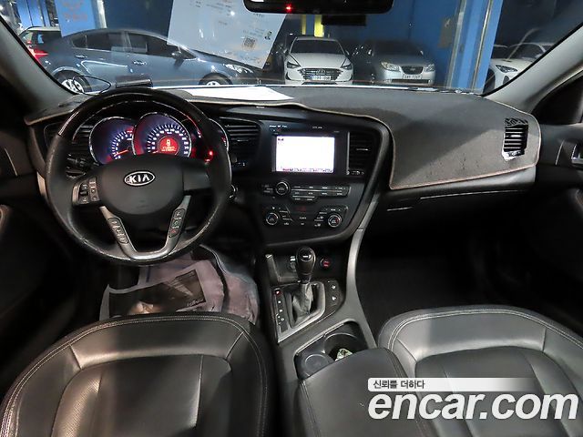 Kia K5 2011 — photo 7