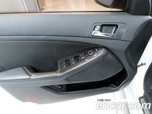Kia K5 2011 — photo 14