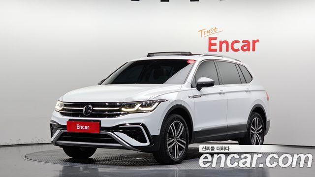 Volkswagen Tiguan 2022 — photo 1