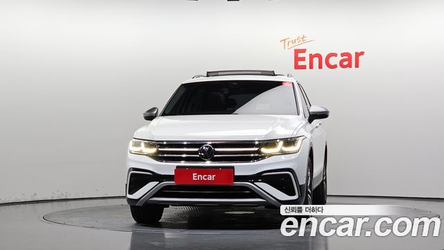 Volkswagen Tiguan 2022 — photo 3