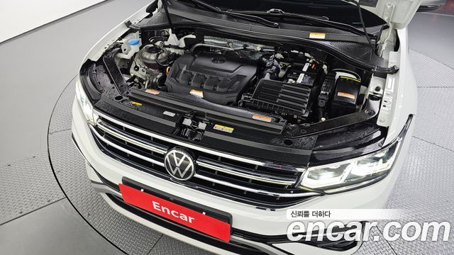 Volkswagen Tiguan 2022 — photo 6