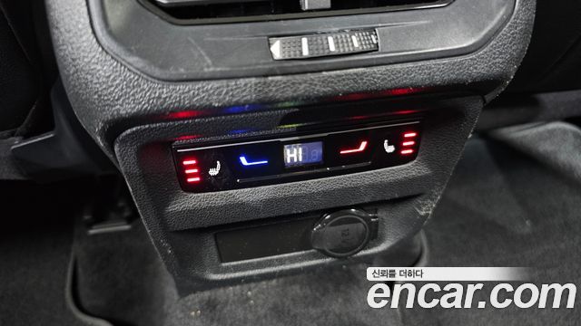 Volkswagen Tiguan 2022 — photo 29