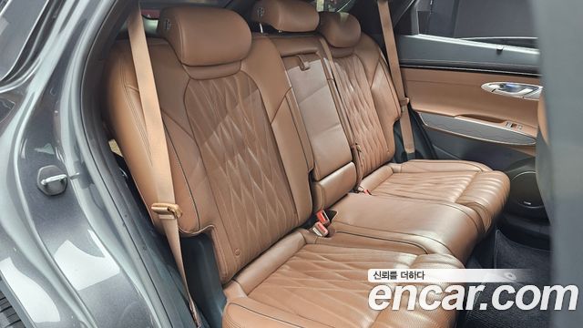 Genesis GV70 2021 — photo 17